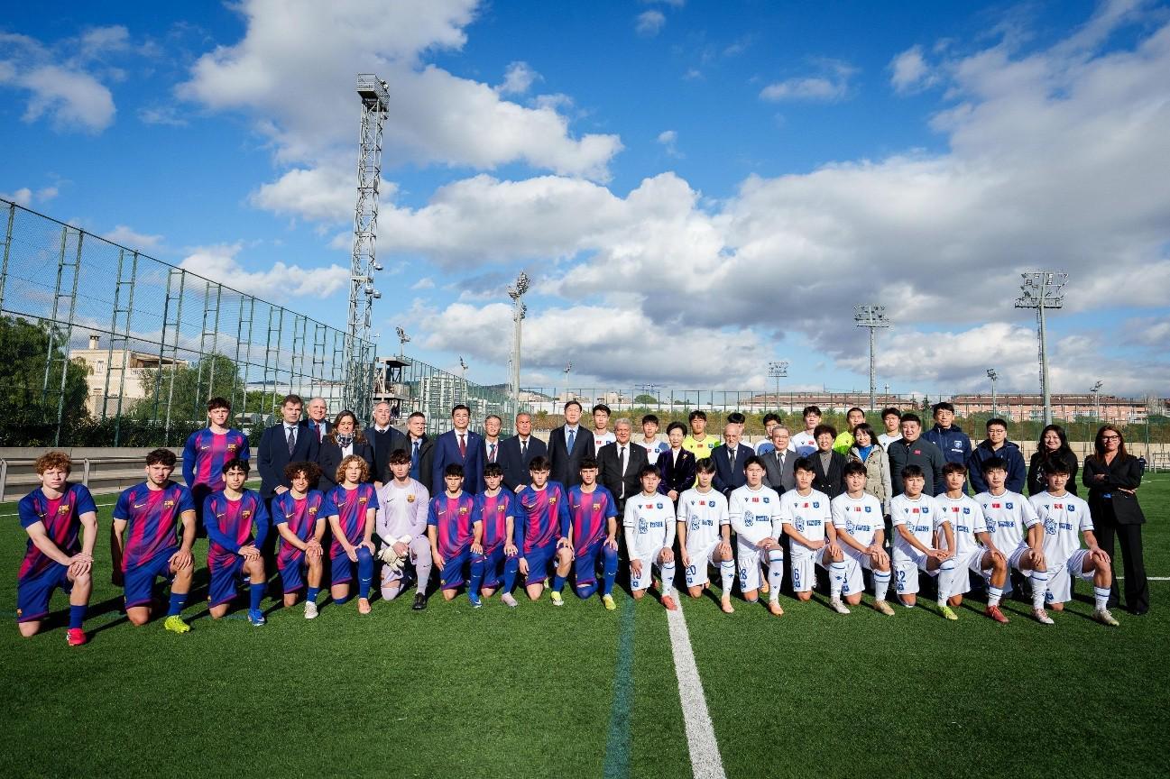 中超比赛直播-西甲联盟和巴萨在拉玛西亚接待中国高层代表团，聚焦青训体系成功经验